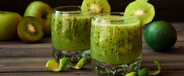 Koktajl bananowy z blendera kielichowego