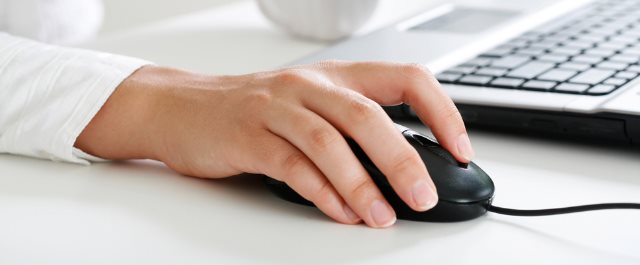 Przewodowa myszka do laptopa może szybciej przesyłać sygnał do komputera