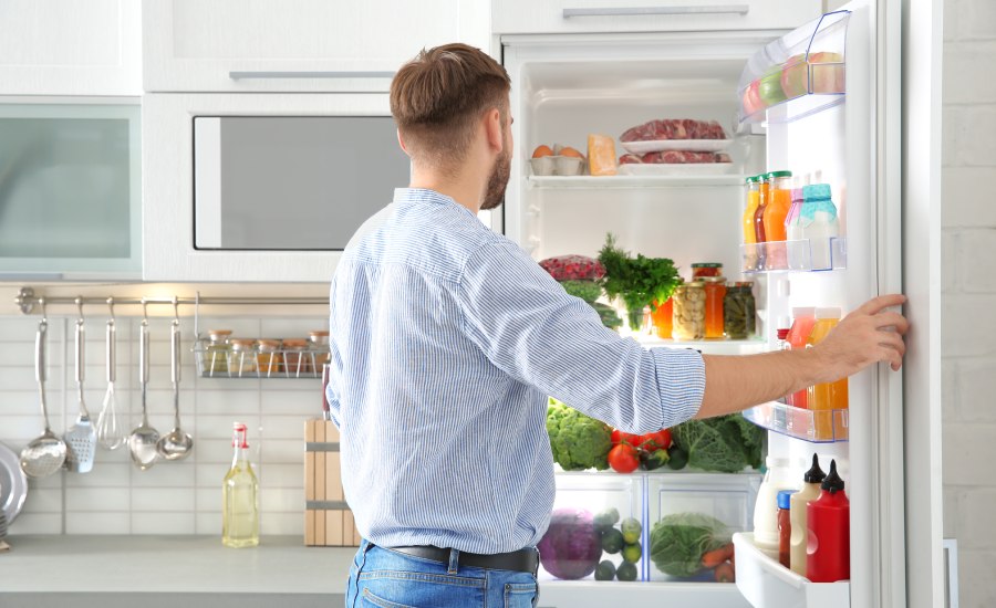 lod&oacute;wka w zabudowie zawiasy