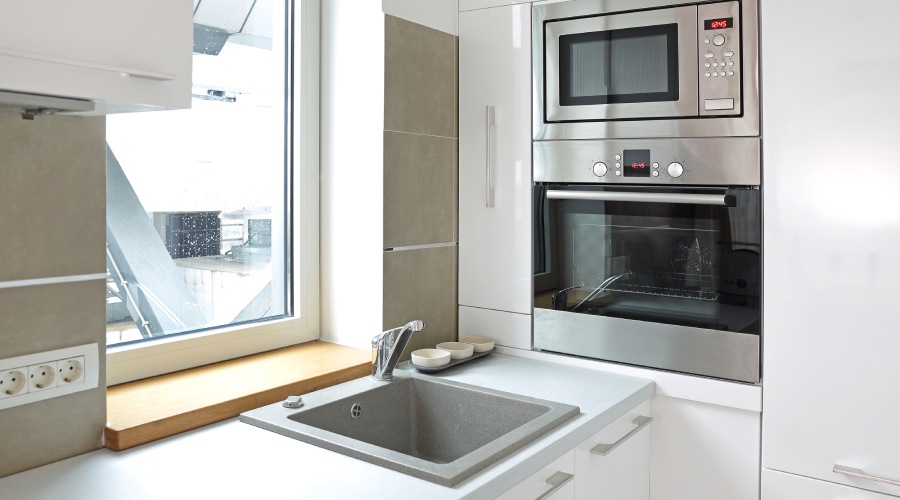 piekarnik w małej kuchni