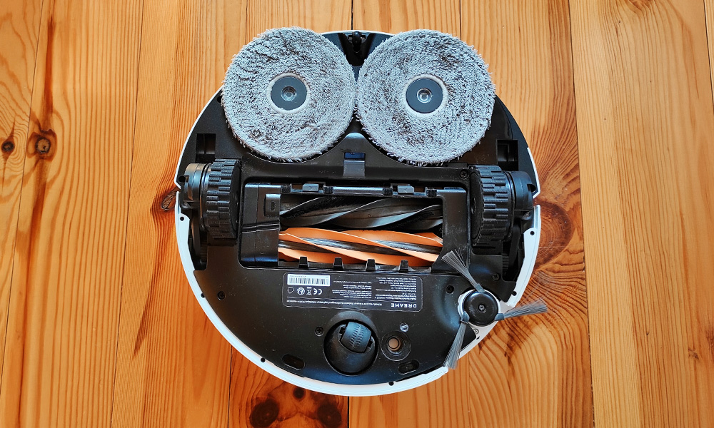 test robota Dreame X50 Ultra Complete widok od spodu