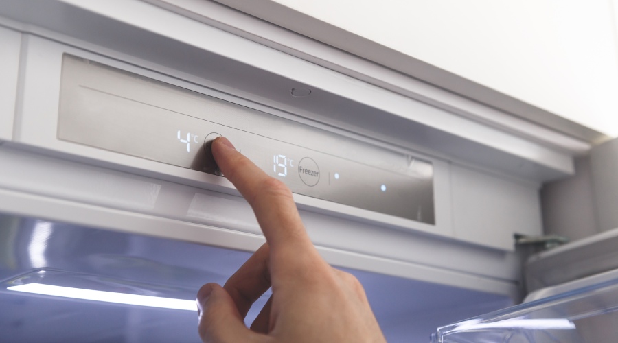 panel sterowania w lodówce do zabudowy