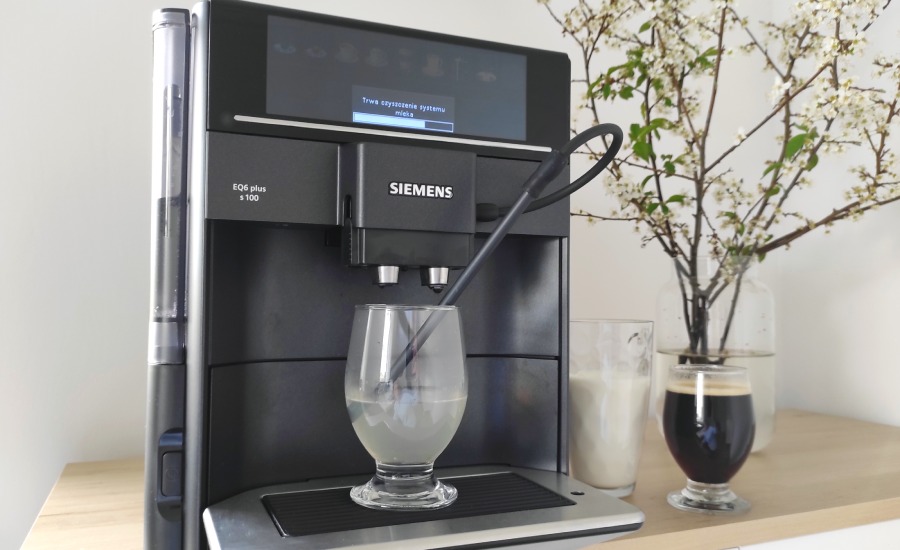 Ekspres ciśnieniowy Siemens EQ6 plus s100 czyszczenie