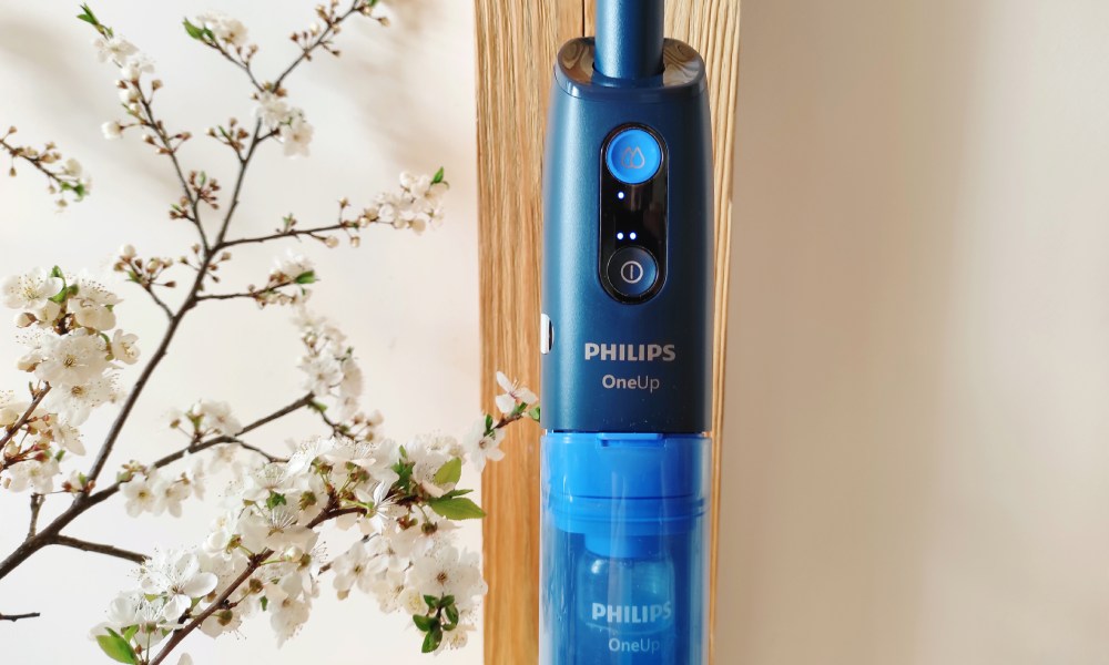 test mopa elektrycznego Philips OneUp 5000 - widok na panel sterowania