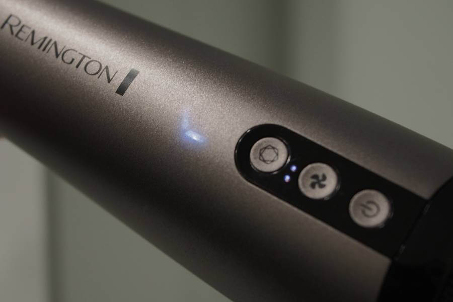 Wskaźnik LED na lokówce Remington