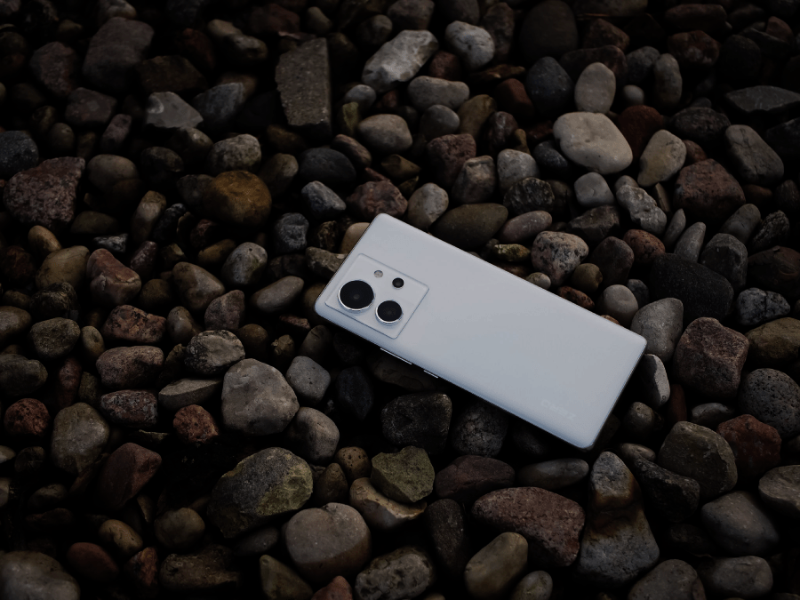 Infinix Zero Ultra pracuje na autorskiej nakładce systemowej OxygenOS, kt&oacute;ra wygląda i zachowuje się podobnie jak MIUI, choć z jedną bardzo ważną zaletą &ndash; mniej się buguje.