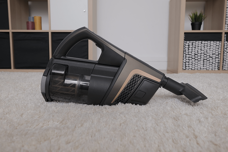 Konstrukcja 3 w 1 umożliwia składanie elementów odkurzacza w różnych układach.