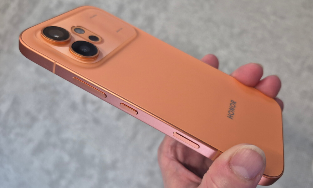 Honor 600 bok