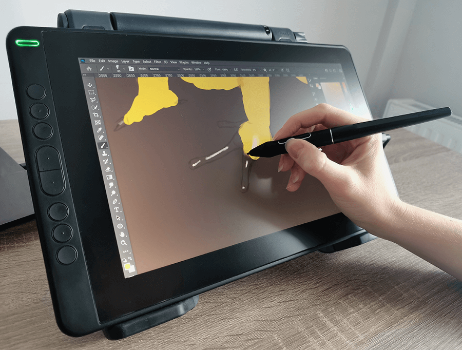 Rysowanie na Huion Kamvas 13