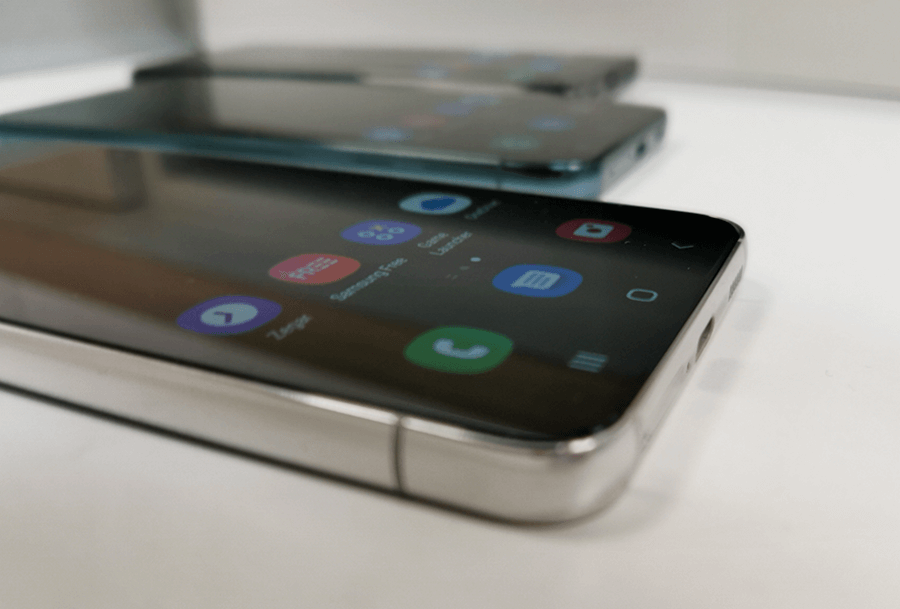 samsung galaxy s22 smartfony