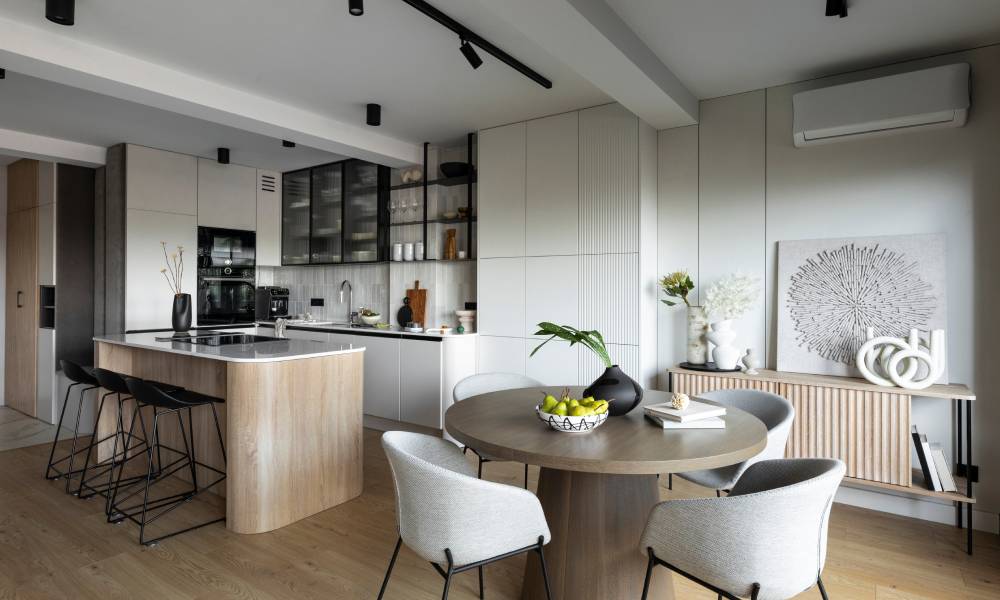Wydzielone strefy w otwartej kuchni na salon