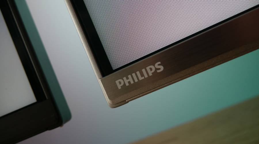 Oba modele wyposażone są w świetne procesory obrazu P5 oraz tr&oacute;jstronny system Ambilight 