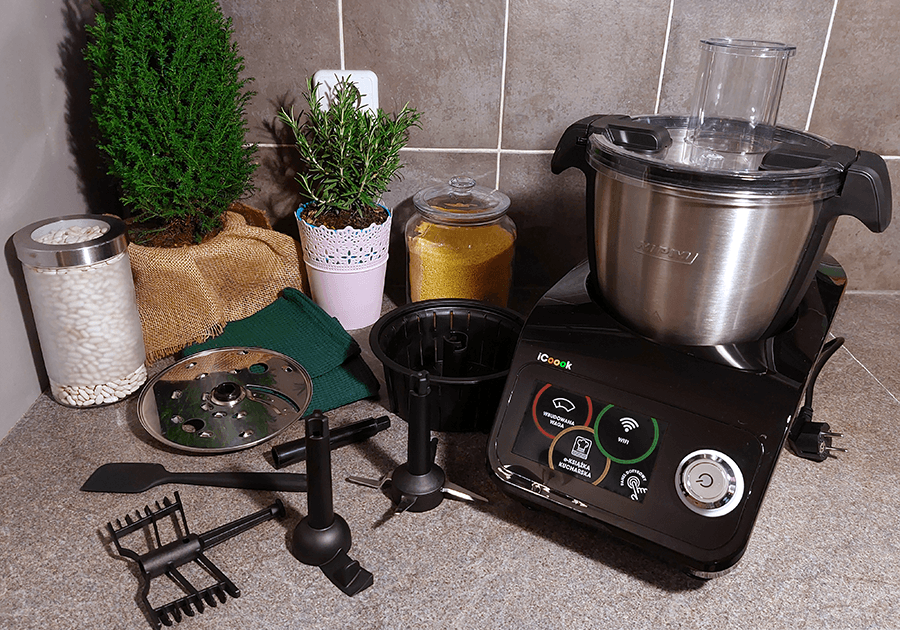 Robot kuchenny z funkcją gotowania, termorobot, z wieloma akcesoriami