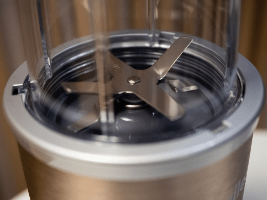 Urządzenie nie powinno pracować dłużej niż minutę w jednym cyklu.