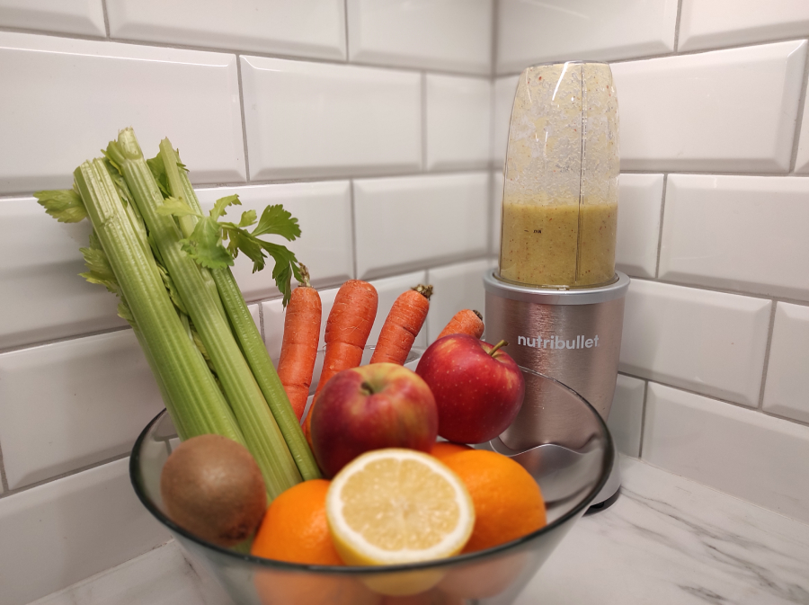 Wystarczyło powtórzyć czynność – po kolejnych 30 sekundach koktajl stał się aksamitny, zdecydowanie bardziej nadający się do picia niż jedzenia.