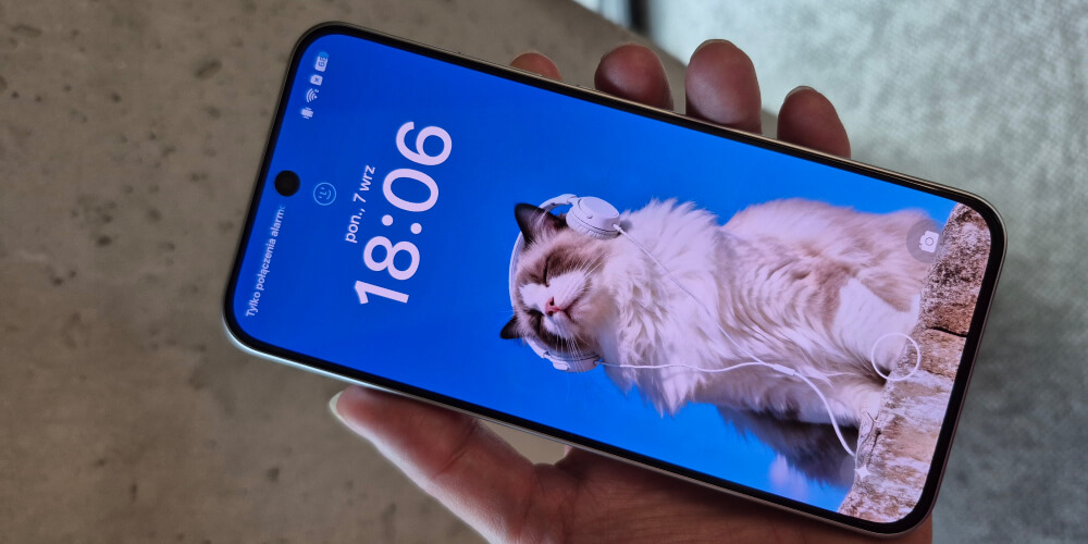 OPPO Reno 16 F ekran