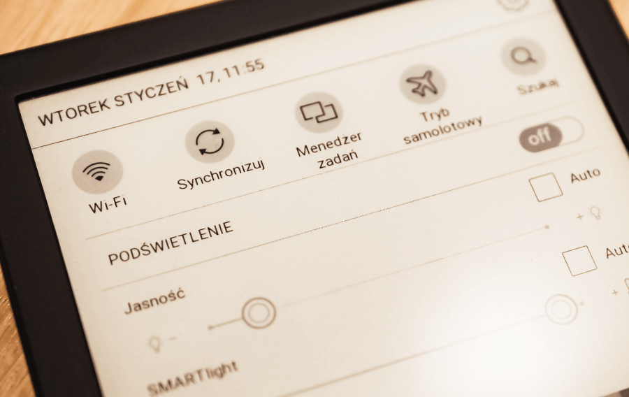 Niezwykle istotne jest r&oacute;wnież jego oświetlenie &ndash; SMARTlight, jak nazwał je producent, działa i sprawdza się naprawdę bardzo dobrze.