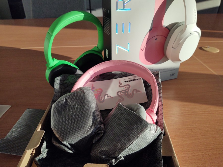 Słuchawki Razer Opus X w pudełku