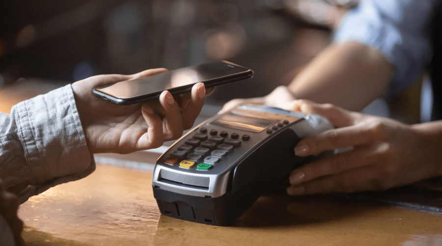 Zafascynowany tym rozwiązaniem Jim Kardach postanowił stworzyć własną koncepcję opartą na przesyle fal kr&oacute;tkiego zasięgu &ndash; technologię Bluetooth.