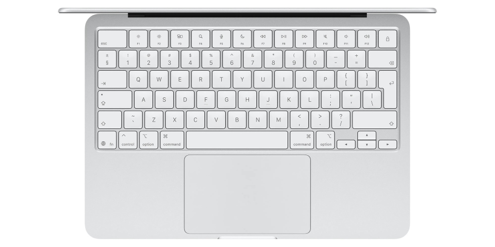 Kadr na klawiaturę nowego MacBooka Neo 2026.