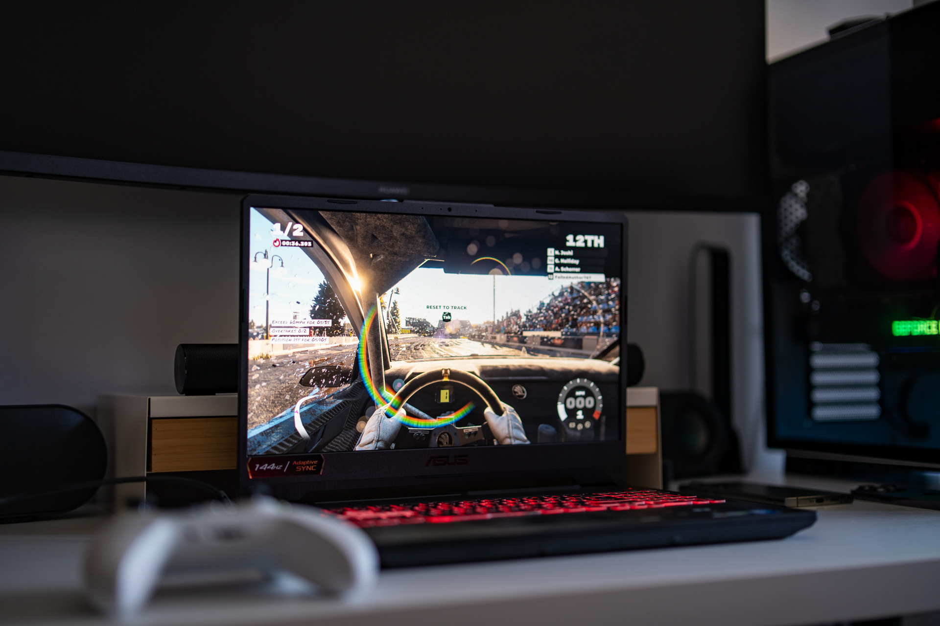 Ekran bardzo dobrze sprawdza się w przypadku gł&oacute;wnego zastosowania, czyli grania w gry.