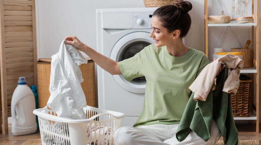 pranie w pralce 