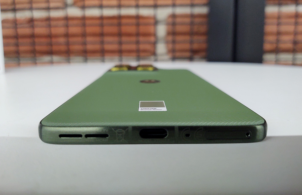 dolna czesc obudowy motorola edge 70