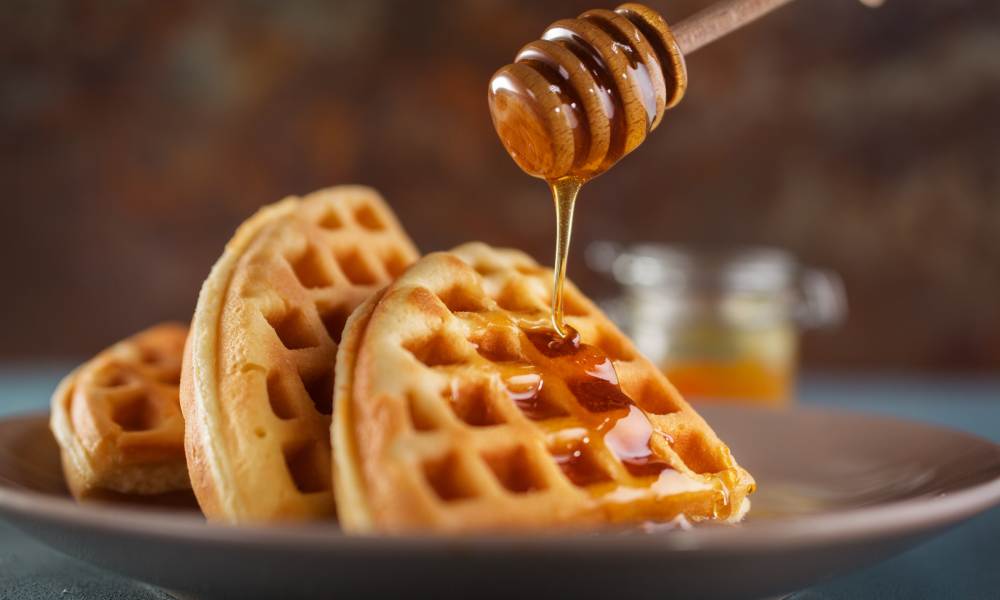 domowe gofry z miodem