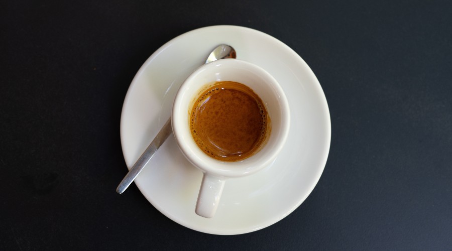 Kawa espresso w filiżance