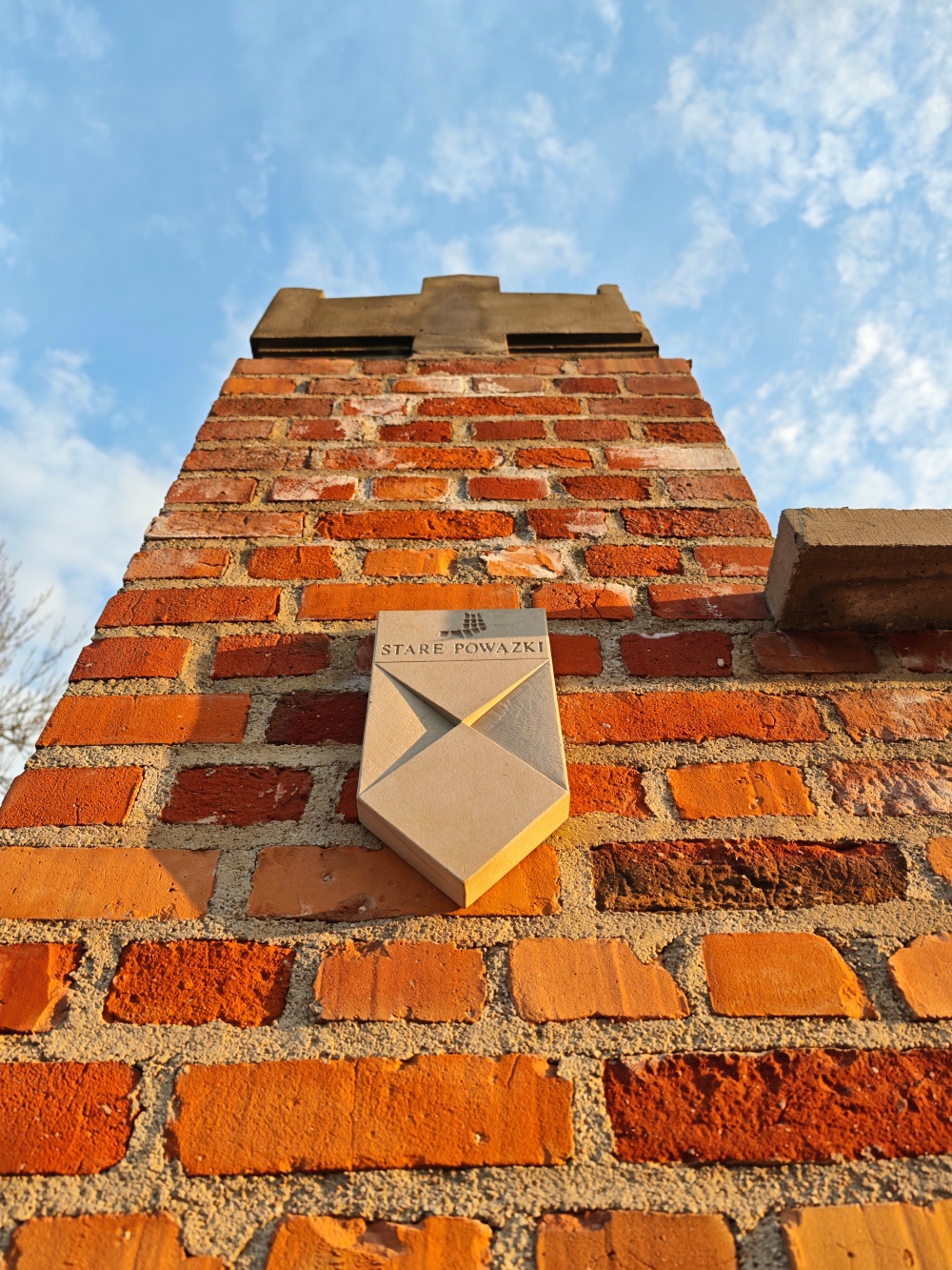 fotografia wykonana xiaomi 17 ultra stare powazki mur