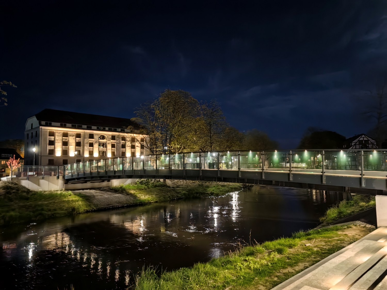 Przykładowe zdjęcia z Huawei Mate X3