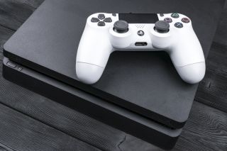 Konsola do gry z padem