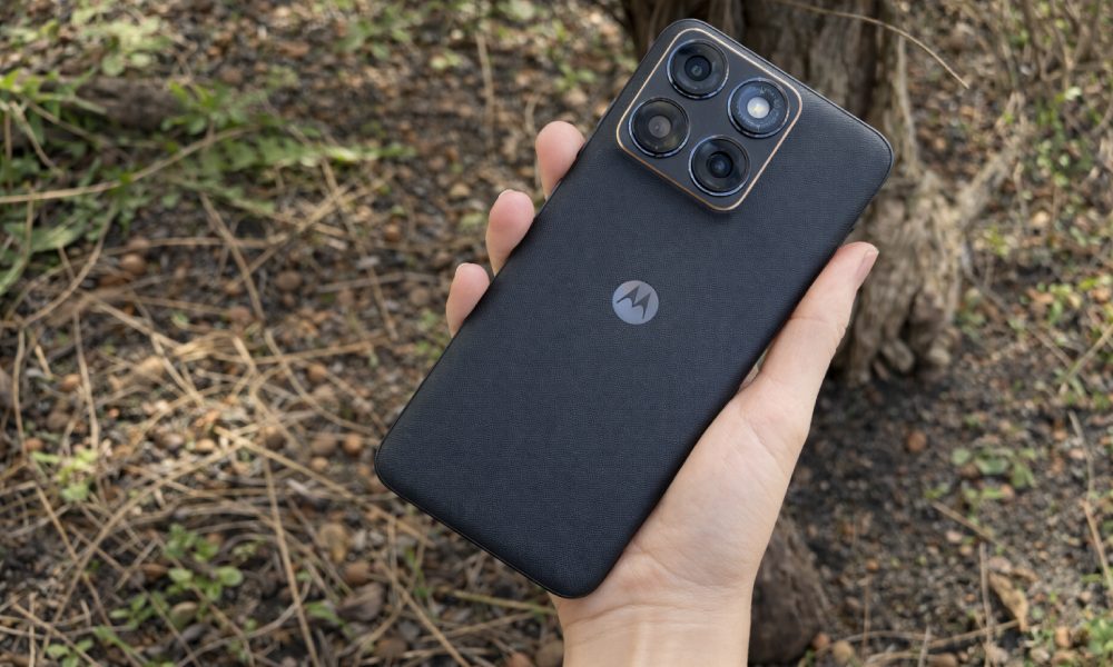 smartfony motorola edge 70 fusion w kolorze pantone silhouette