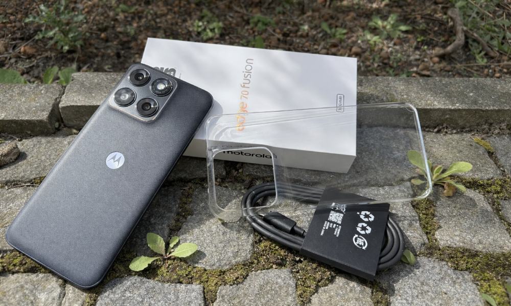 smartfon motorola edge 70 fusion z pudełkiem, etui i kablem USB-C