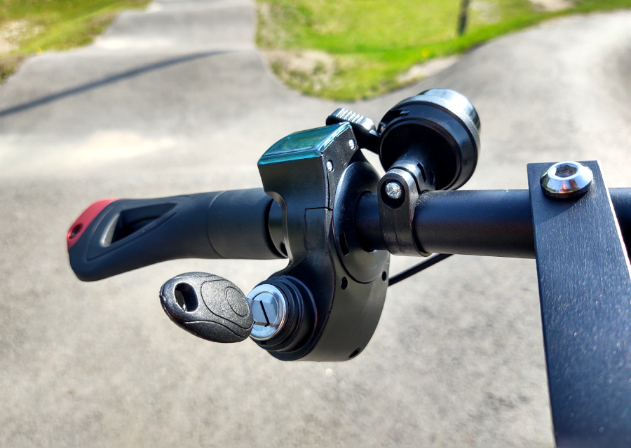 stacyjka w hulajnodze motus pro10 sport 2021