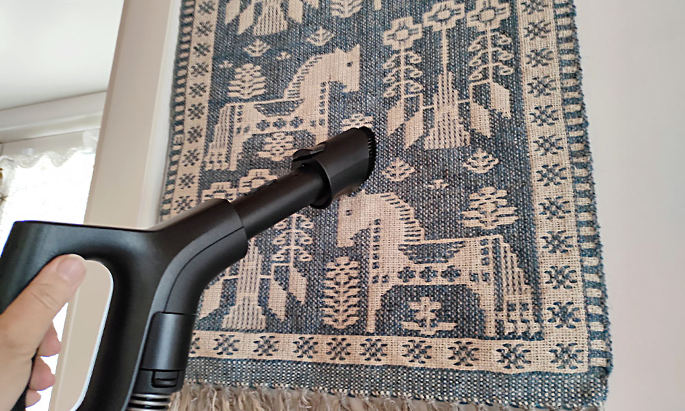 test odkurzacza Miele Guard L1 Cat and Dog odkurzanie kilimu