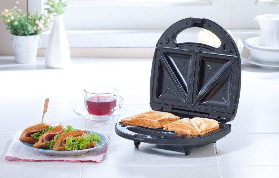 opiekacz do kanapek tr&oacute;jkąt