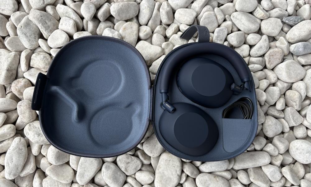 słuchawki nauszne Sony WH-1000XM6 z etui