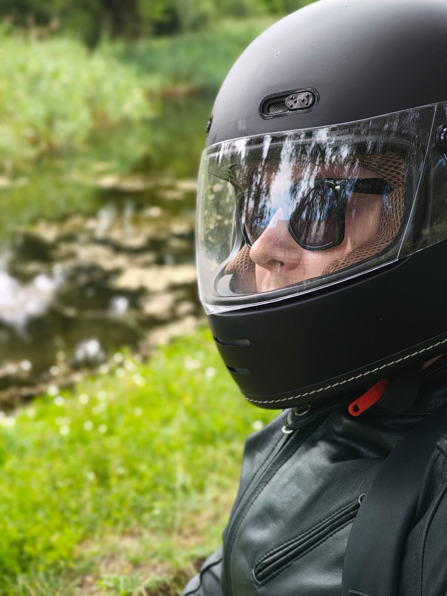 portret moto motorola razr 50 ultra