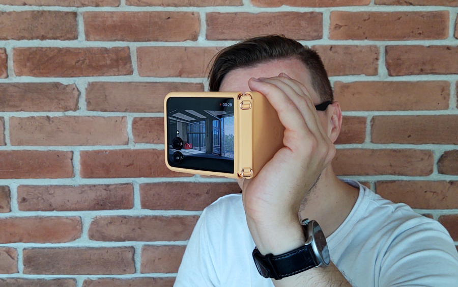 motorola razr 50 ultra w trybie camcoder