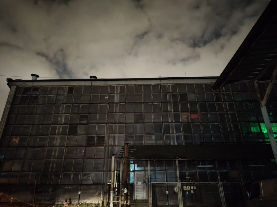 zdjecie nocne wykonane realme 12 pro plus