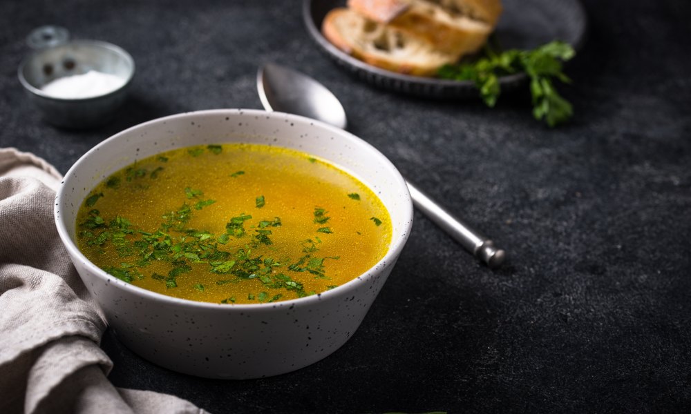 rosół ugotowany w szybkowarze