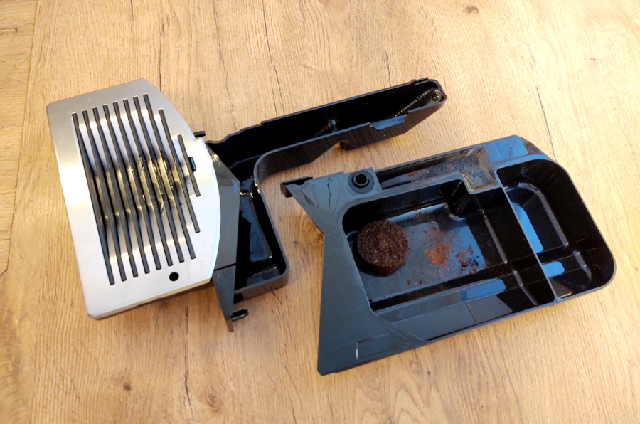 siemens eq 700 tacka ociekowa i pojemnik na fusy