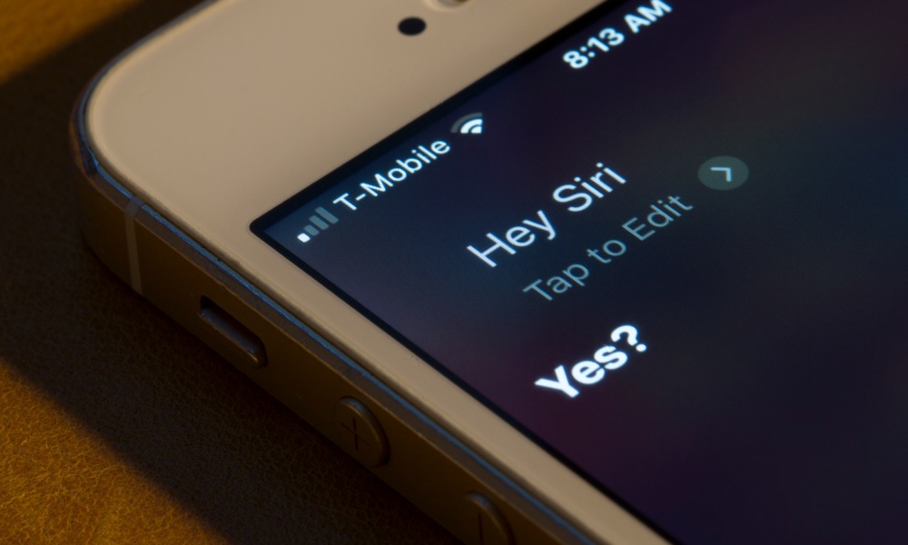 iphone z asystentem siri