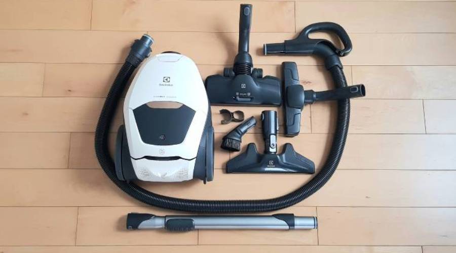 To znajdziesz w zestawie Electrolux Pure D82-ALRG Silence