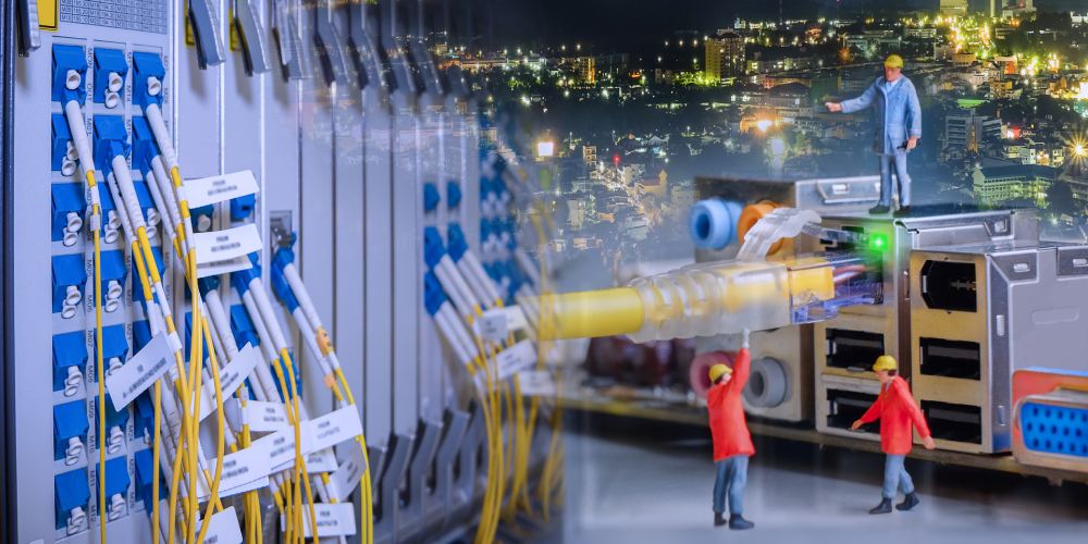 centrum danych sieć internet kable światłow&oacute;d