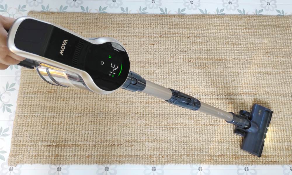 Test odkurzacza Mova S2 Detect - odkurzanie dywanu