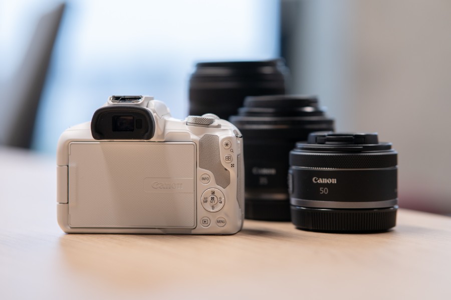 Canon EOS R50