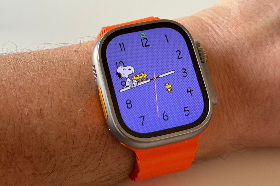 Apple Watch Ultra 2 Snoopy