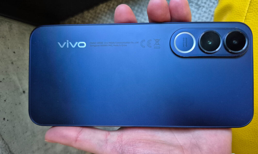 vivo V70 FE plecki